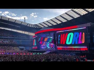 Spiceworld Manchester Opening Sequence / Spice Up Your Life - Spice Girls 2019