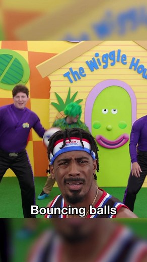 Bouncing Balls with Harlem Globetrotters | Fun Basketball Game