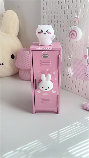 Mini Locker Pink Gemes for Your Room