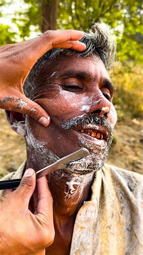 On Road Show on Instagram: "Haircut & Shave Transformation"