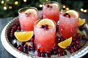 3K views · 42 reactions | RECIPE: https://www.dessertnowdinnerlater.com/cranberry-orange-mocktail/ This non-alcoholic CRANBERRY ORANGE MOCKTAIL is an easy and refreshing fruit punch drink for the holidays. It’s fizzy, fruity, and only 3 ingredients! | Dessert Now, Dinner Later | Facebook