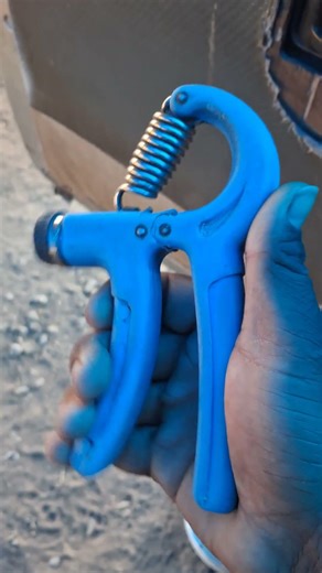 Want Stronger Forearms? 😈 #forearms​ #veins​ #gripstrength​ #handgripper​