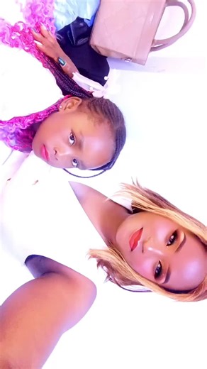 It's Vee🥰 (@venylenne)’s videos with original sound - shinebright