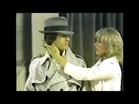 David Copperfield- Vanishing & Reappearing Girl Detective Illusion