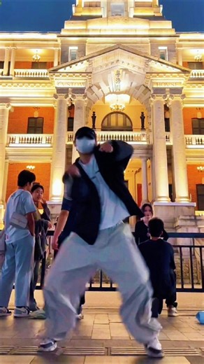 Low (Flo Rida feat. T-Pain) – Liu Tiaotiao #dancecover