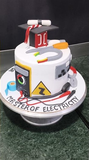 electric engineer theme cake#cakecantik #fancycakes #shortvideo 🪛💡🎩