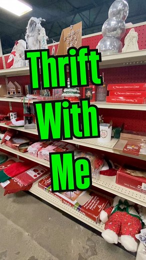 This ceramic Christmas tree was a fun find! Although I prefer the vintage trees, I do love having something battery operated I can tuck into my decor that doesn’t require an outlet #thriftwithme #thrifting #secondhand #thriftstorefinds #ceramicchristmastree #christmasdecor #thriftedchristmas #daphnestreasures | Daphne’s Treasures