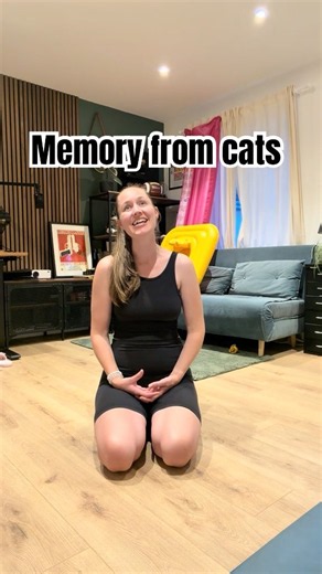 Yoga teacher tries to sing Memory from Cats 😱🙈 #shorts #yoga #memory #cats #viralsingers