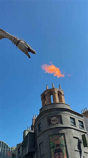 Universal dragon spits real fire #universal #dragon #shorts #fire #harrypotter #viral #meme