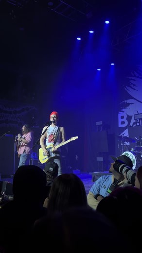 Badflower did what they do best, and I can other wait to see them again 🫶🏻 #Badflower #BadflowerTour #2026NorthAmericanTour #HouseOfBluesChicago @Badflower @badflowerjosh