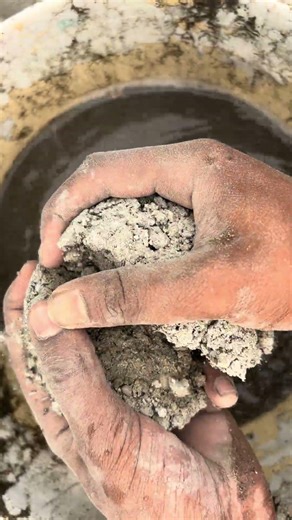 ASMR Soft Dry Sand Cement Crumbling into water 1126