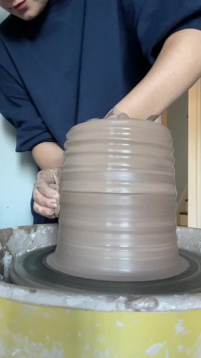 Creating My Largest Clay Pottery Ever - 18 Pounds