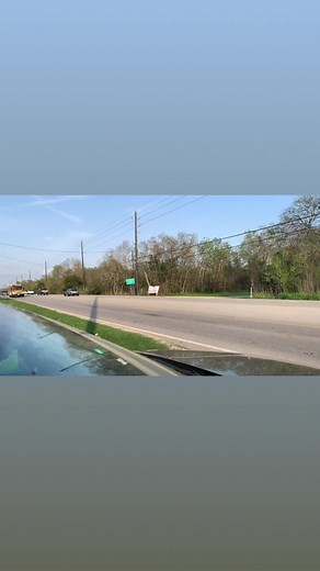 425K views · 1K reactions | Doors are open and the red lights are flashing, but someone thinks it’s ok to go | The Bus Runner Page | Facebook