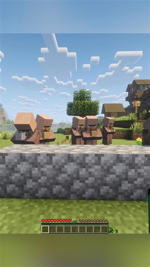 Roger is building our house #minecraft #deush