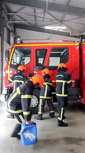 221K views · 5.1K reactions |  Où sont les clés  Quand le chef Rudy Perrin ne trouve pas les clés  L'équipage est impatient de décaler ! . . SDIS 01 Union Départementale Des Sapeurs-Pompiers De L'Ain Sapeurs-pompiers de France . Trend @ffwthum 﫡 . . #pompiersdefrance #pompiers #fun #humour #pompierfrancais #feu #firefighter #camionpompier #reels #havefun | Sapeurs-Pompiers de Thoiry | Facebook