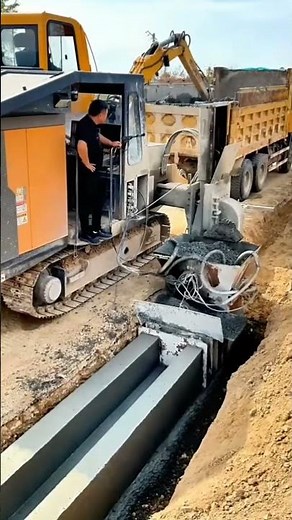 Concrete slipform machine