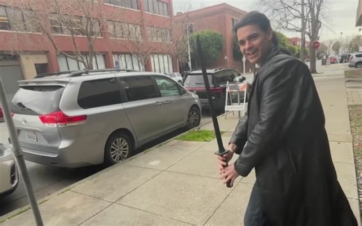 Sword-wielding man offers 'squatter removal' service in Bay Area