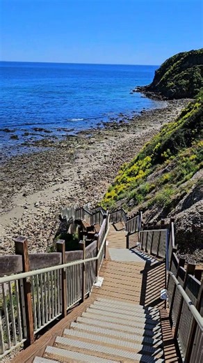 7.4K views · 159 reactions |  Point Dume en Malibu California es un buen destino para visitar este verano ❤️ #losangeles #california #socal #summervibes #pointdume #malibu #parati #travel #findesemana #CaliforniaTravel | Karla Castillo | Facebook