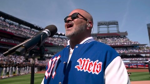 'Hamilton' Star Messes Up National Anthem At Mets' Opening Day Game
