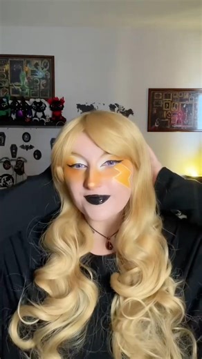 EEVEELUTION COSPLAY #pokemon #pokemoncosplay #pokemoncommunity #cosplaycommunity #cosplay #jolteon