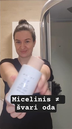 Naudoji tik micelinį vandenį. #monikaledziene #skincare #makeup