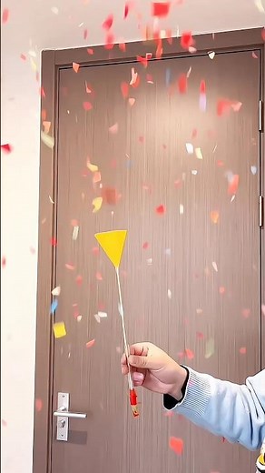 Making a DIY Party Popper using Pen....