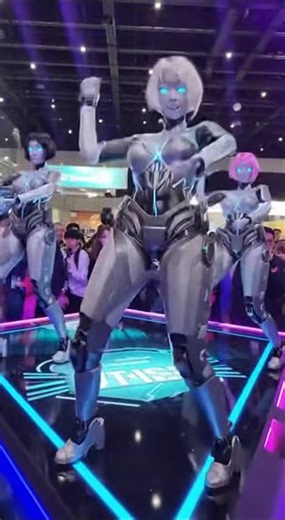AI robot dancing at the exhibition 3#ai #robot #dance #funny