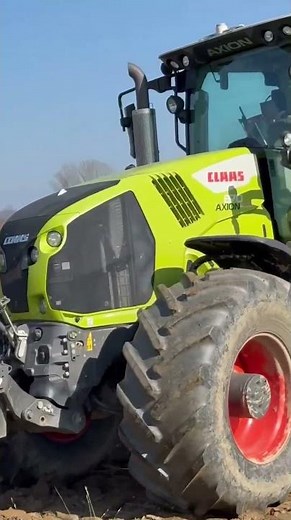 Field Cultivation - Kverneland Grubber & Claas Axion 870 #claas #kverneland #farmlife