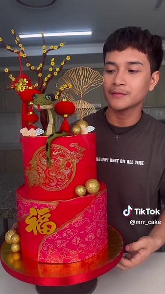 Delicious Year of the Snake Cake at Rasmey Dara Bakery