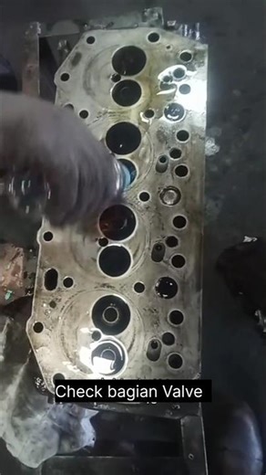 Cylinder head valves Leakdown test / Diesel engine repair