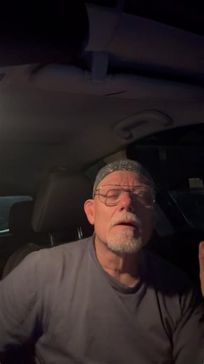 DOOBIE & COFFEE IN THE MORNING: A Coffee Shop Without Coffee? 🤣 | Kenneth Perryman