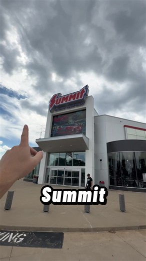 Summit Racing HQ Tour: The Ultimate Car Guy's Candy Store in Ohio