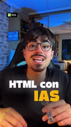 Crédito: @victorcrespovaillo 💯🙌🏻 La lógica es simple pero poderosa: un solo archivo HTML (a veces con algo de JS embebido) abre varios paneles o iframes, cada uno conectado a un proveedor distinto, y tú lanzas el mismo prompt a todos para ver quién responde mejor, más rápido o con menos humo. Eso cambia el flujo de trabajo porque deja de ser “creo que este modelo es mejor” y pasa a ser “lo comparé en vivo y elegí el que realmente sirve”, útil para estudio, contenido y decisiones editoriales. 