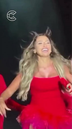 Hadise - Düm Tek Tek (Live) #Hadise #Canlı #Konser