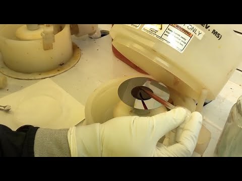 How to Spin Photoresist onto Wafers and Pieces