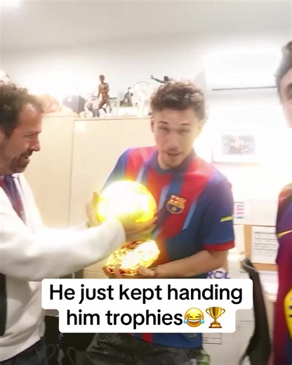 Barcelona vs Real Madrid highlights: Ballon d'Or moment — Jesser clip