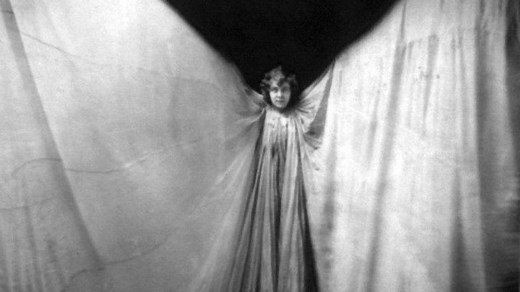 Loïe Fuller, la bailarina eléctrica