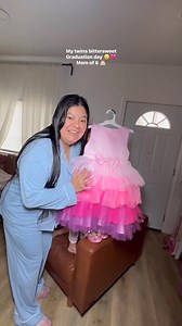 678K views · 20K reactions | Honestly I’m so happy for these special moments but my heart is sad because my baby Alana should be there right next to her twin sister graduating as well ❤️‍啕 #summertwins #twinmom | SummerTwins | Facebook