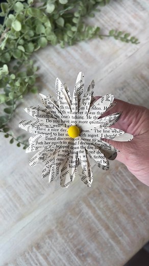 DIY Book Page Daisies Tutorial