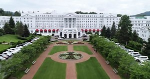 Deep down under: Inside look at a secret government bunker