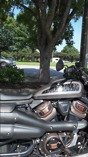 Game-changer for the Sportster S! Mid-controls and a rear lift! #harleydavidson #motorcycle