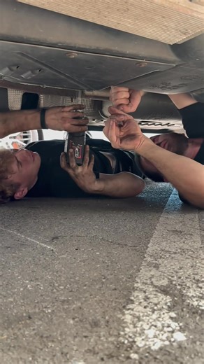 SICHERHEIT WIRD gross geschrieben … #fy #viral #mechanic #neuling #funny #trend #car #magajones | Maga Jones