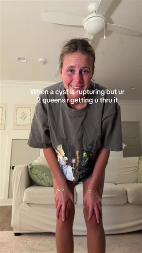 Girl Boss In Stealth (@girlbossinstealth)’s video of cyst rupturing
