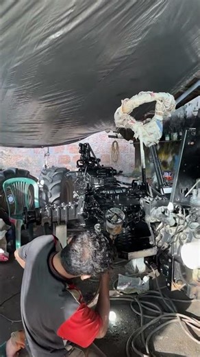 Deutz Fahr Tractor painting view #automobile #deutz_fahr ‪@deutzfahrofficial‬