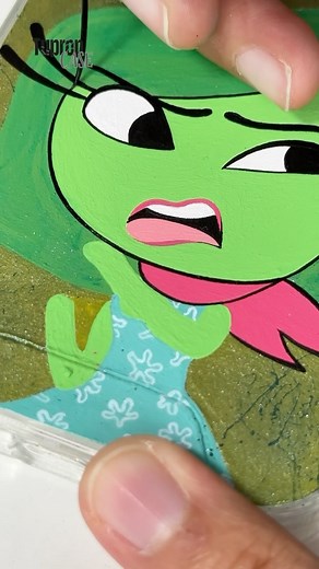 223K views · 16K reactions | No se los pude subir más temprano pero aquí está el case de desagrado ✨ espero les guste mucho ✨凉 Los tqm 﫶 . . . . . . . . . . . . . . #desagrado #disney #pixar #meencanta #intensamente2 #insideout #emociones #artemexicano #hechoamano #hechoenmexico #pintura #verde #pintadoamano #tupropcase | Tupropcase | Facebook