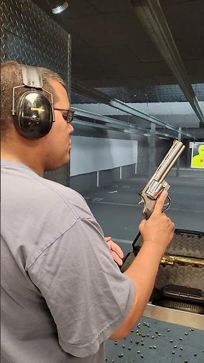 First time shooting the 2021 colt anaconda.