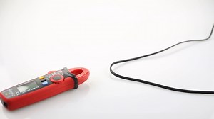 Watch UNI-T UT211B 60A Mini Clamp Meter on Amazon Live