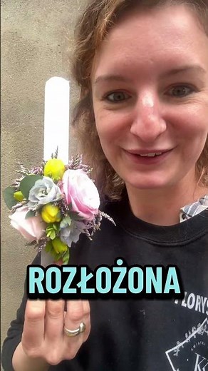 Bransoletka kwiatowa czyli korsarz na reke dla Świadkowej. Jaki powinien być?