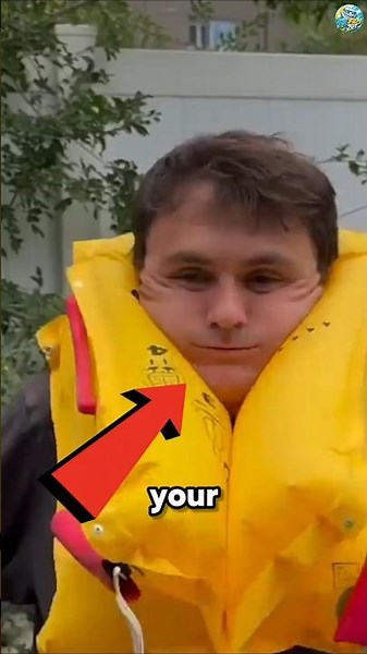This Life Jacket Has a Hidden Danger 😳 #LifeJacket #SafetyFacts #Shorts