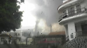 101K views · 1K reactions |  Éruption aux Canaries: le Cumbre Vieja continue de projeter des cendres sur l'île de La Palma | BFMTV | Facebook